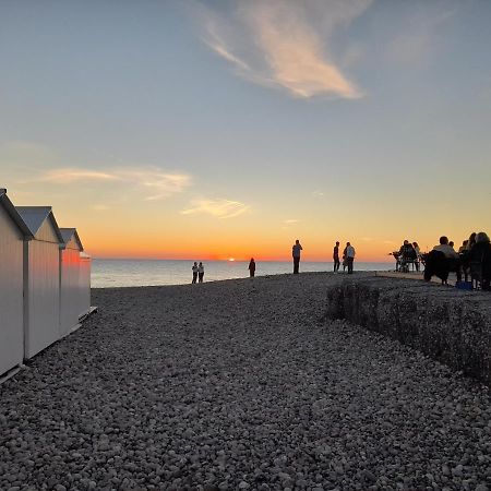 Charmante Villa plein SUD 50m de la plage - Balcon vue latérale sur Mer Mers-les-Bains Esterno foto